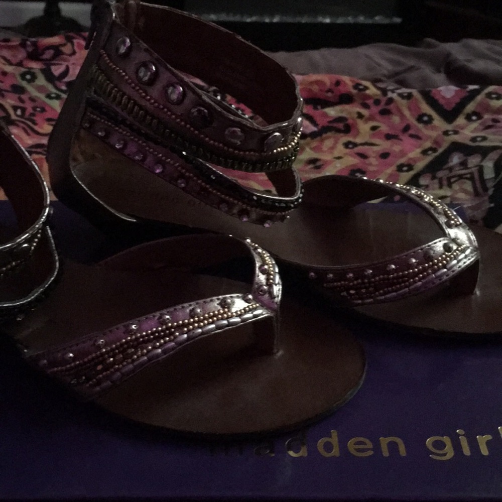 Women’s sandals